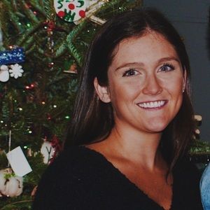 Meet your Posher, Claire